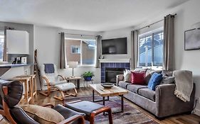 Big Mountain Views - Bright 2-Story Corner Unit